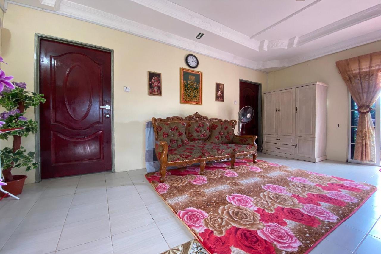 Oyo Home 90331 D'Jj Homestay Kota Belud Kültér fotó